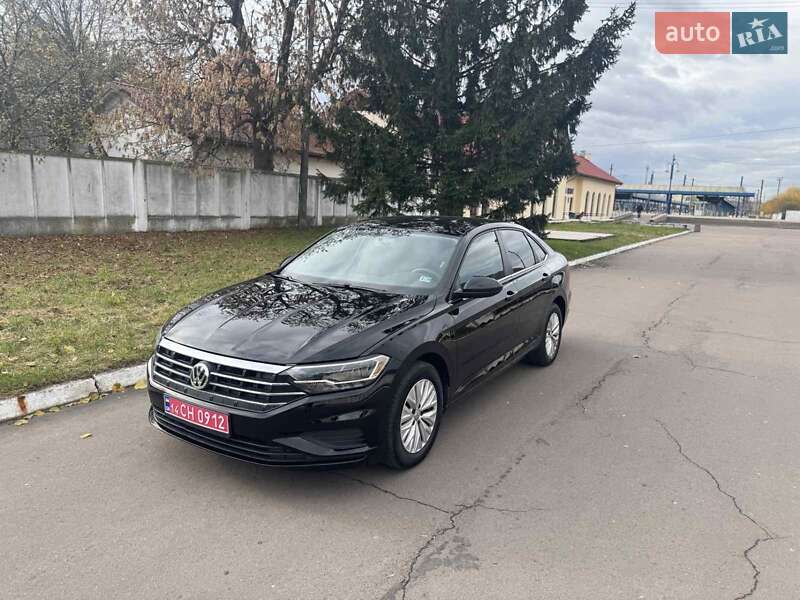 Седан Volkswagen Jetta 2020 в Львові