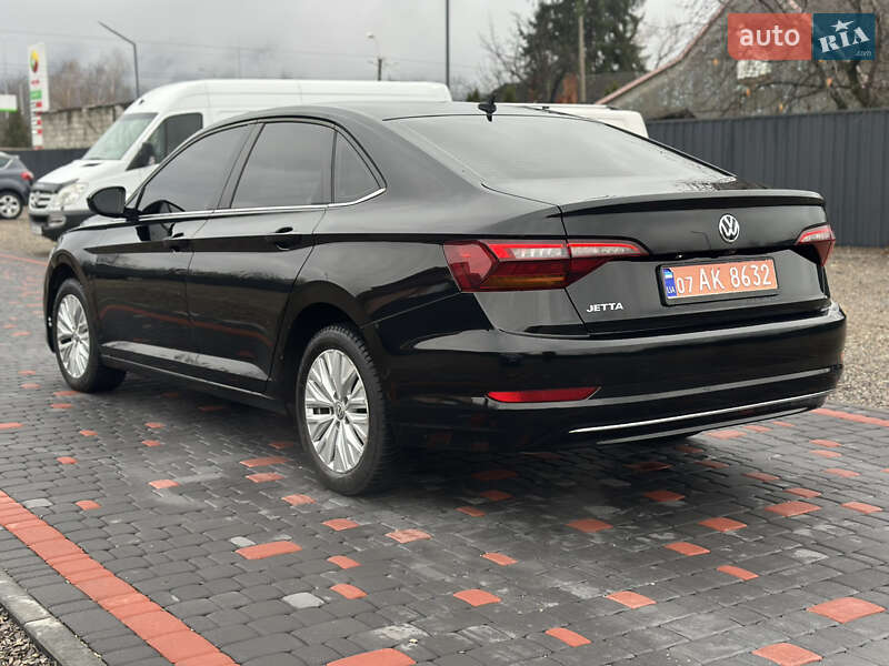 Седан Volkswagen Jetta 2019 в Берегово
