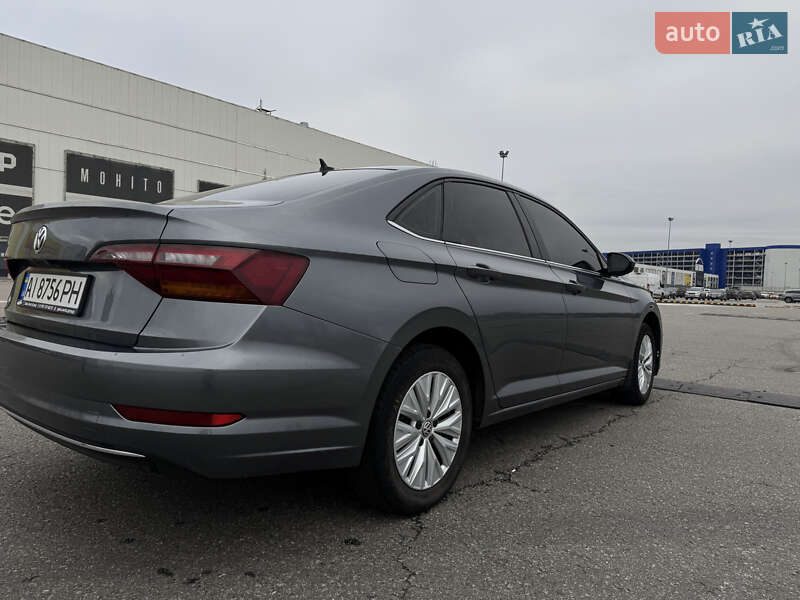 Седан Volkswagen Jetta 2019 в Киеве