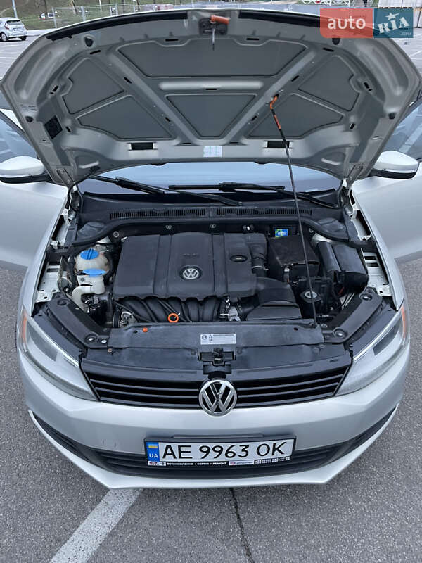 Седан Volkswagen Jetta 2011 в Києві фото 11 Седан Volkswagen Jetta 2011 в Києві