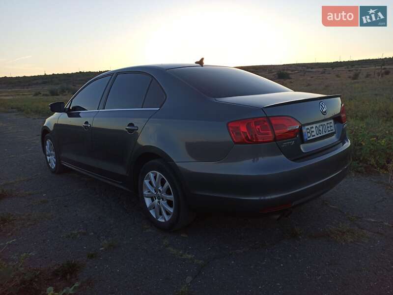 Седан Volkswagen Jetta 2013 в Миколаєві фото 5 Седан Volkswagen Jetta 2013 в Миколаєві