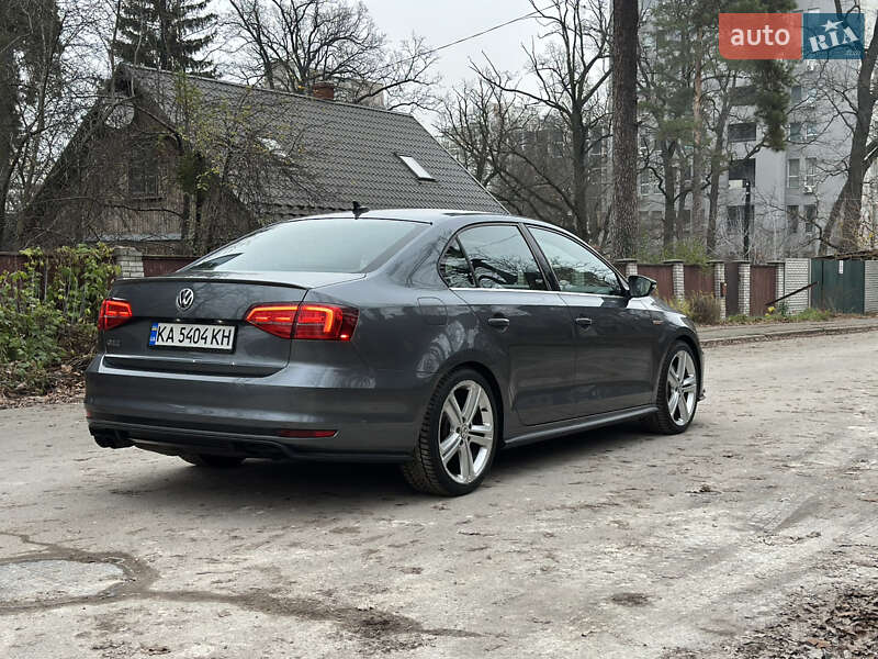 Седан Volkswagen Jetta 2017 в Києві