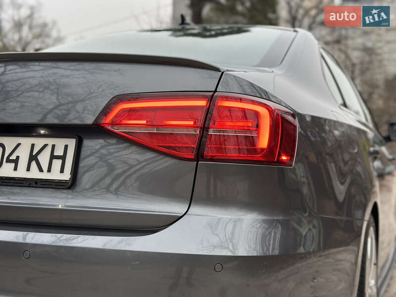 Седан Volkswagen Jetta 2017 в Києві