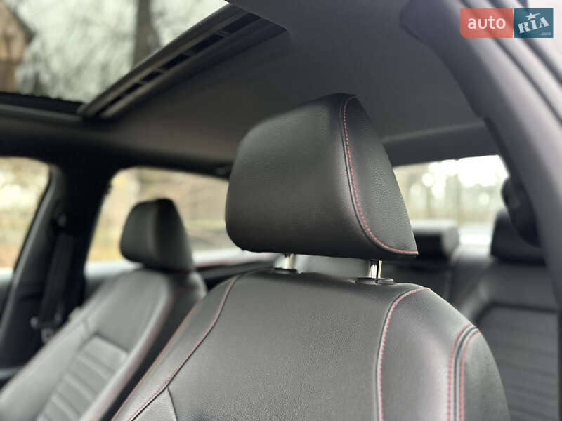 Седан Volkswagen Jetta 2017 в Києві