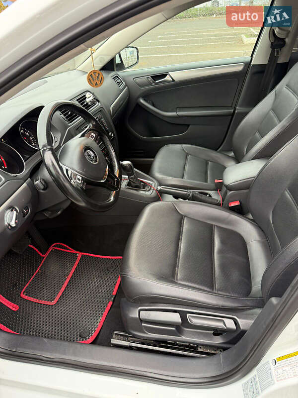 Седан Volkswagen Jetta 2015 в Одессе