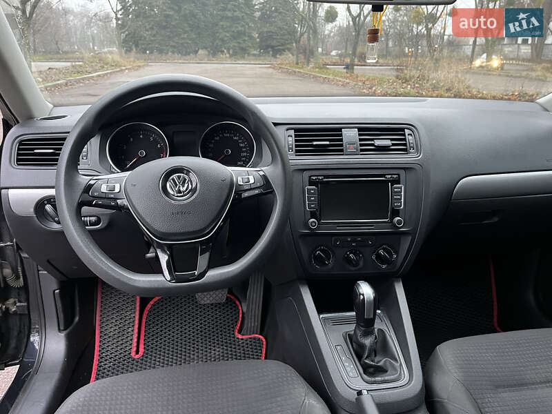 Седан Volkswagen Jetta 2014 в Киеве