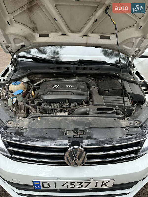 Седан Volkswagen Jetta 2016 в Полтаві