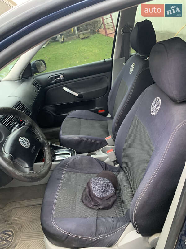 Седан Volkswagen Jetta 2003 в Хмельницком