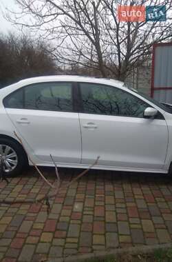 Седан Volkswagen Jetta 2013 в Днепре