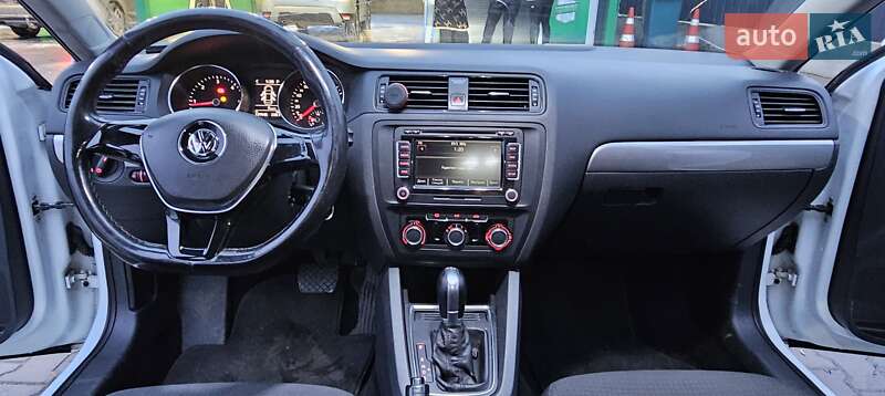 Седан Volkswagen Jetta 2016 в Тячеві фото 10 Седан Volkswagen Jetta 2016 в Тячеві