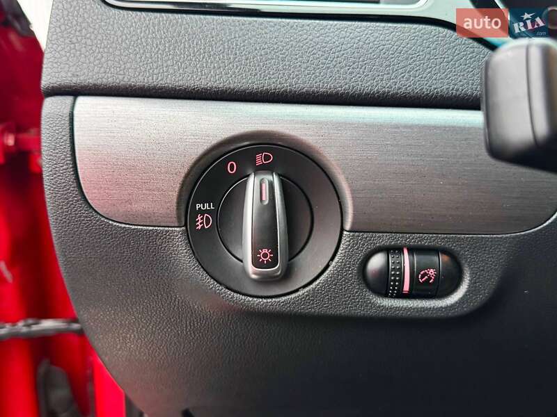 Седан Volkswagen Jetta 2016 в Києві