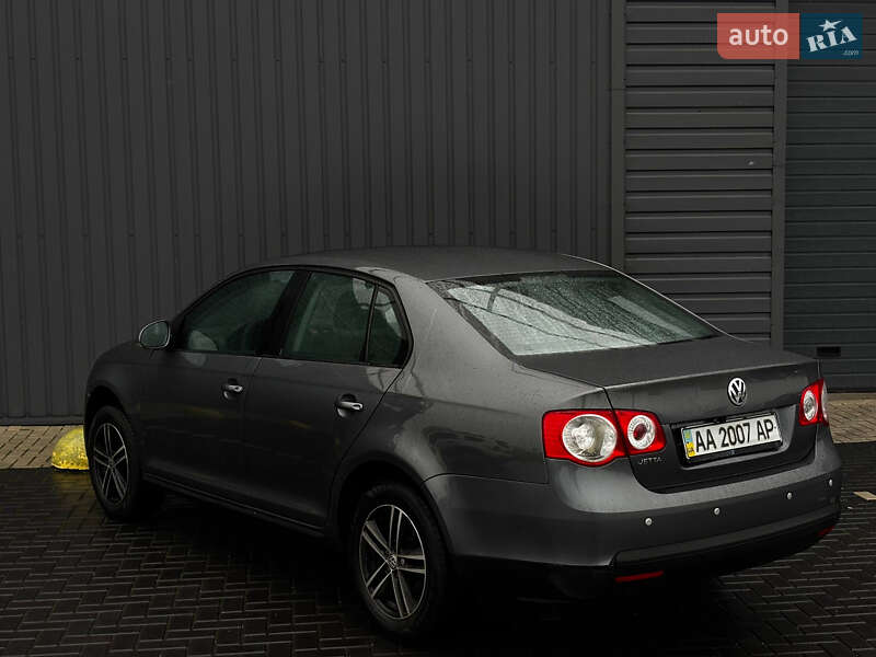 Седан Volkswagen Jetta 2009 в Кропивницькому фото 2 Седан Volkswagen Jetta 2009 в Кропивницькому