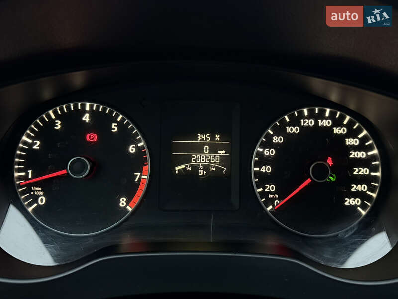 Седан Volkswagen Jetta 2013 в Киеве фото 29 Седан Volkswagen Jetta 2013 в Киеве