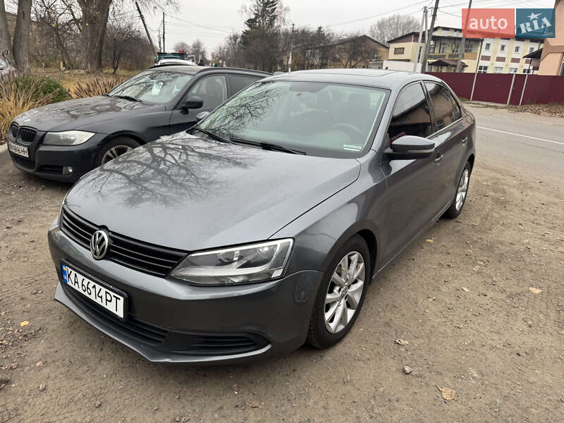 Седан Volkswagen Jetta 2011 в Киеве