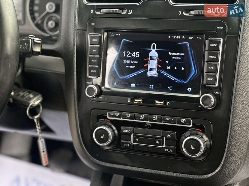 Седан Volkswagen Jetta 2010 в Берегово