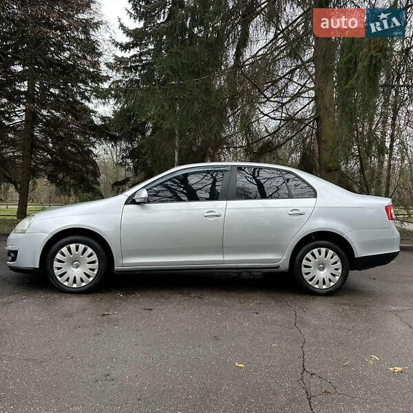 Седан Volkswagen Jetta 2008 в Житомирі фото 3 Седан Volkswagen Jetta 2008 в Житомирі