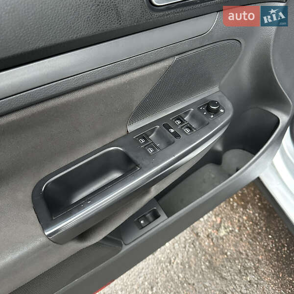 Седан Volkswagen Jetta 2008 в Житомирі фото 15 Седан Volkswagen Jetta 2008 в Житомирі
