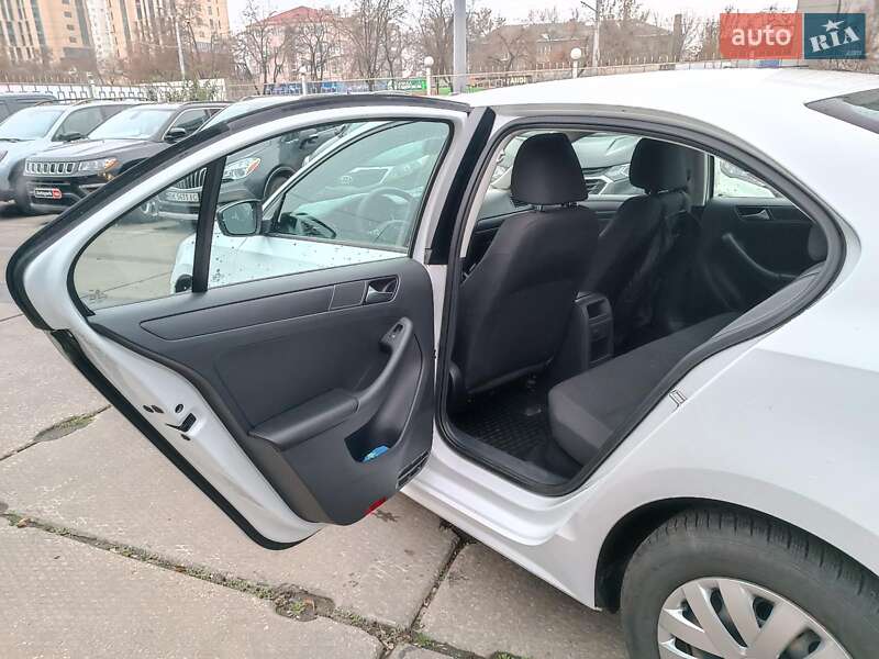 Седан Volkswagen Jetta 2015 в Харкові фото 27 Седан Volkswagen Jetta 2015 в Харкові