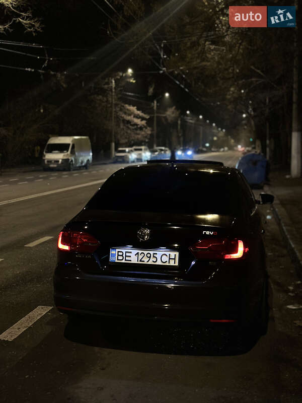 Седан Volkswagen Jetta 2014 в Одесі