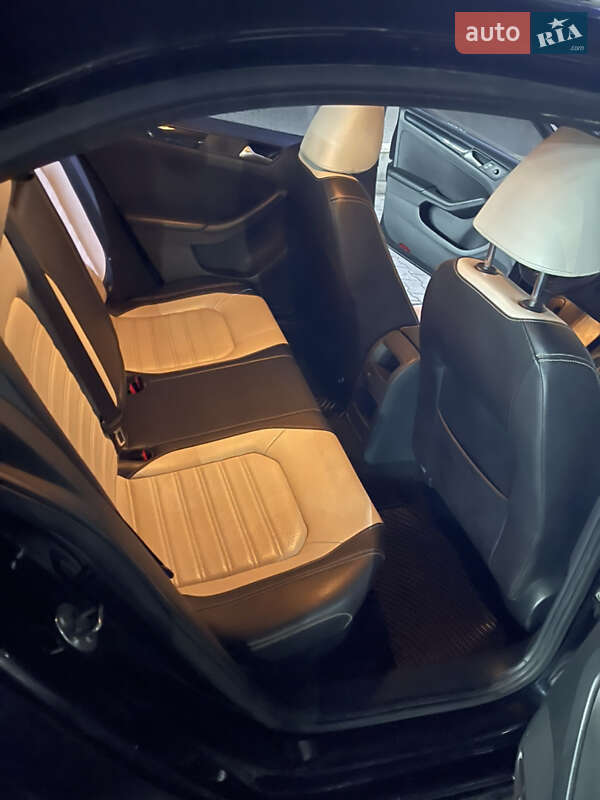 Седан Volkswagen Jetta 2015 в Києві