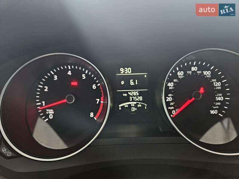 Седан Volkswagen Jetta 2017 в Запорожье