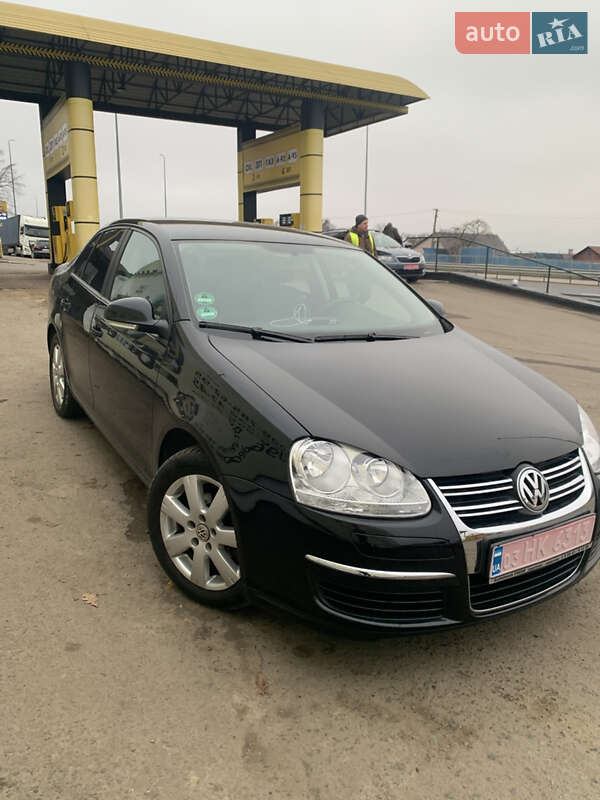 Седан Volkswagen Jetta 2006 в Черкассах