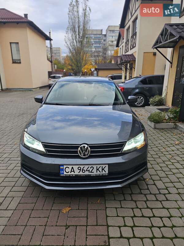 Седан Volkswagen Jetta 2016 в Черкассах