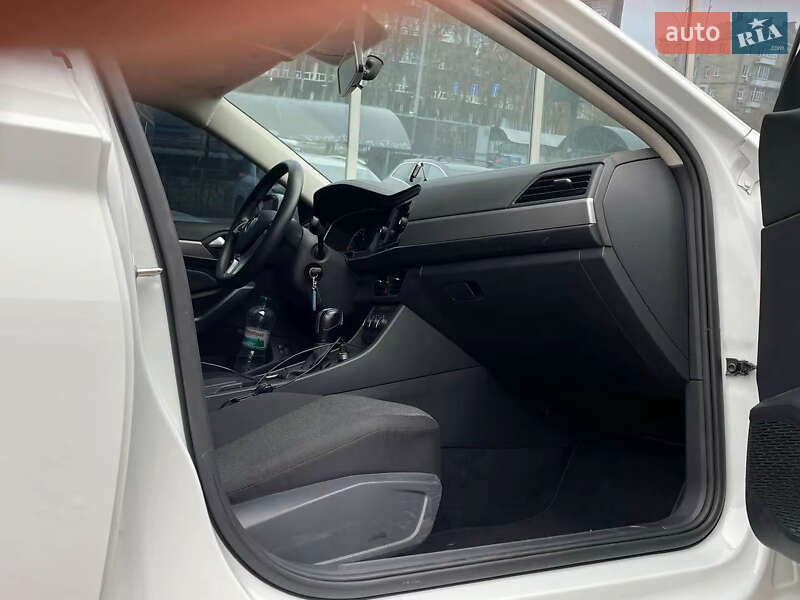 Седан Volkswagen Jetta 2020 в Киеве фото 28 Седан Volkswagen Jetta 2020 в Киеве