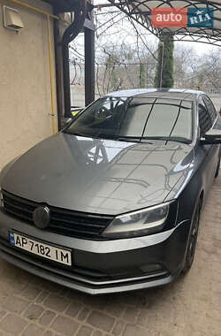 Седан Volkswagen Jetta 2015 в Києві