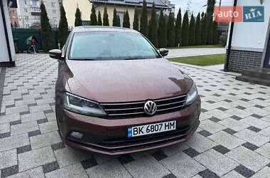 Седан Volkswagen Jetta 2016 в Костополе