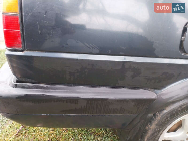 Седан Volkswagen Jetta 1989 в Черновцах