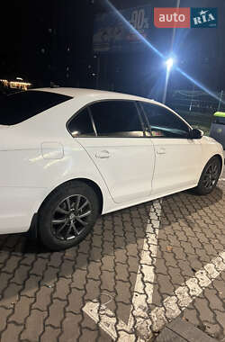 Седан Volkswagen Jetta 2012 в Києві