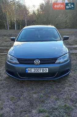Седан Volkswagen Jetta 2015 в Новомосковске