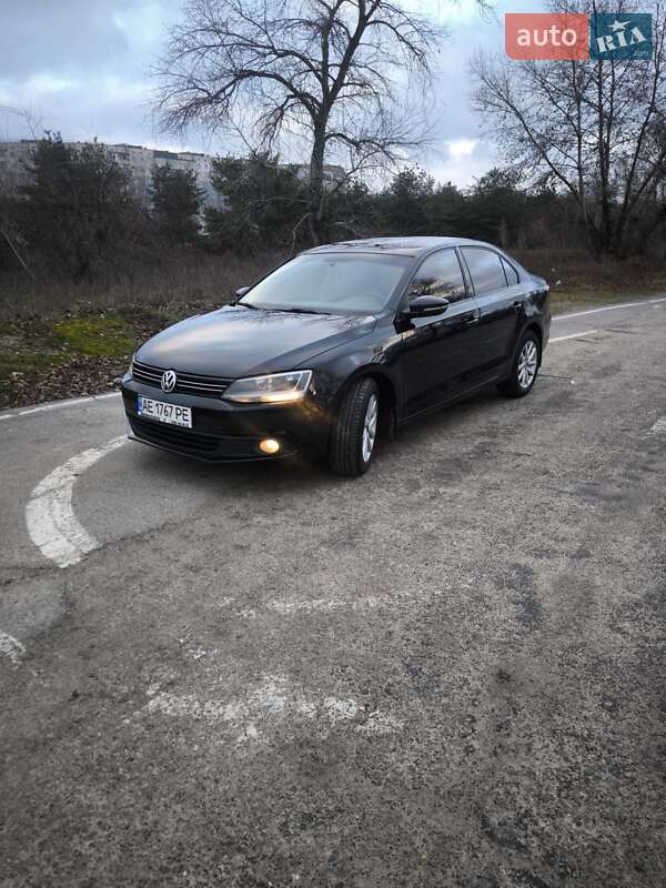 Volkswagen Jetta 2011