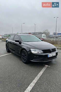 Седан Volkswagen Jetta 2015 в Вишневому