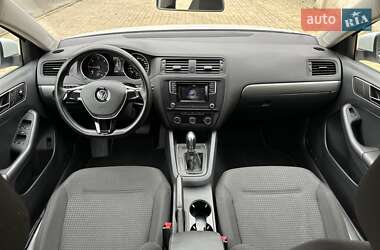 Седан Volkswagen Jetta 2016 в Одессе