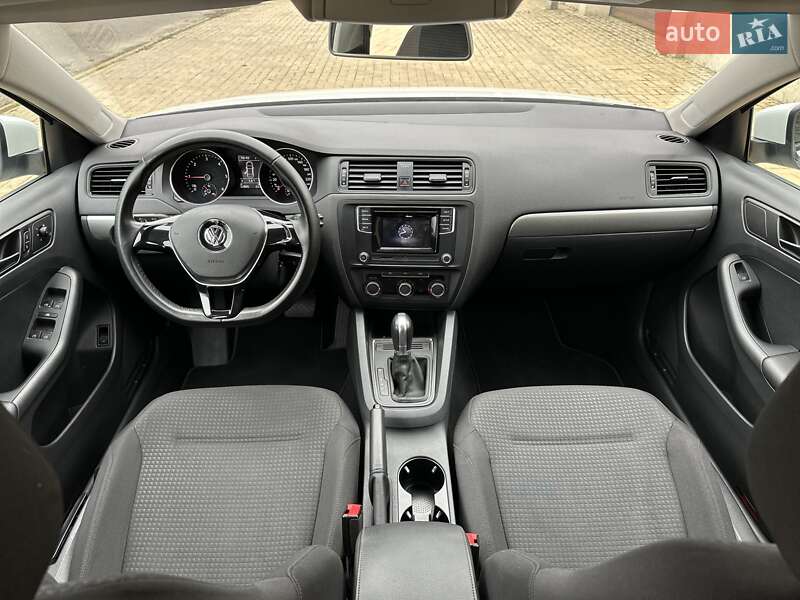 Седан Volkswagen Jetta 2016 в Одессе