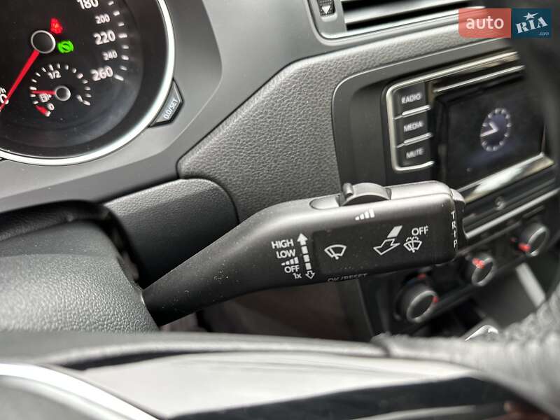 Седан Volkswagen Jetta 2016 в Одессе