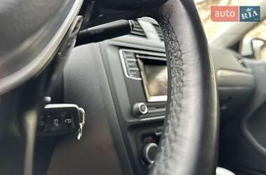 Седан Volkswagen Jetta 2016 в Одессе