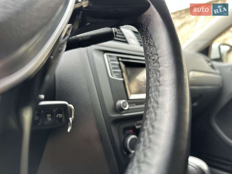 Седан Volkswagen Jetta 2016 в Одессе