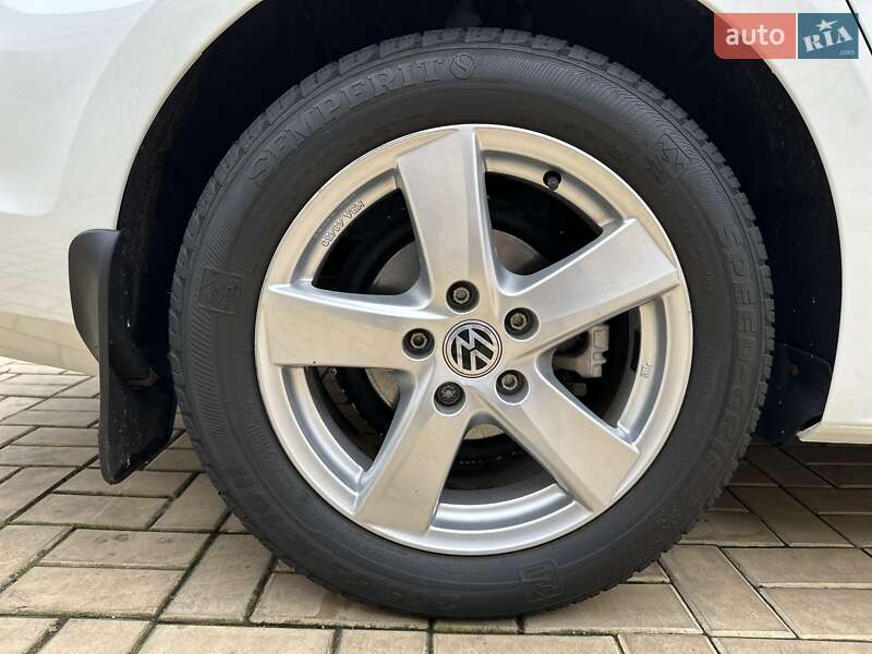 Седан Volkswagen Jetta 2016 в Одессе