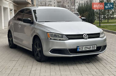Седан Volkswagen Jetta 2014 в Днепре
