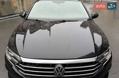 Седан Volkswagen Jetta 2018 в Киеве