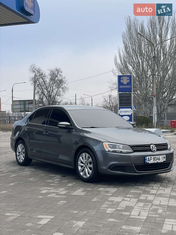 Седан Volkswagen Jetta 2014 в Запоріжжі