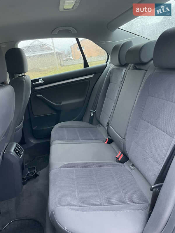 Седан Volkswagen Jetta 2006 в Косове