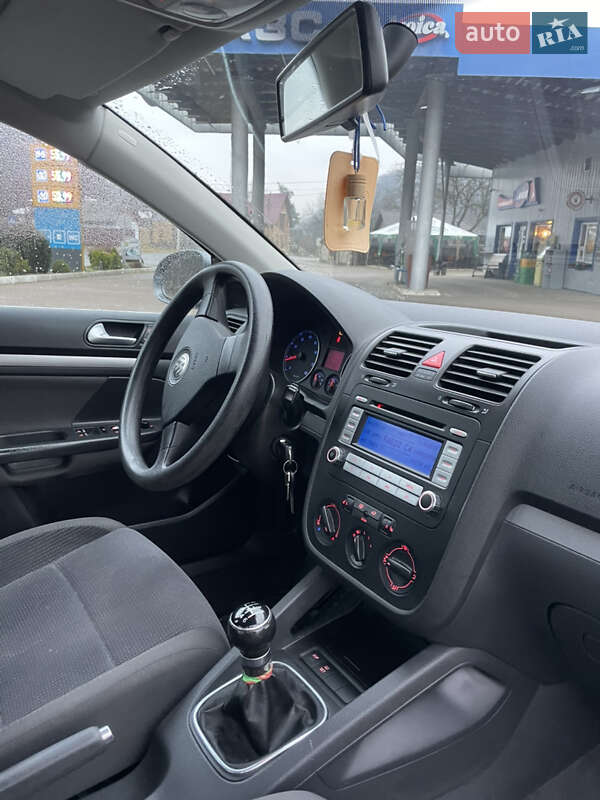 Седан Volkswagen Jetta 2006 в Косове