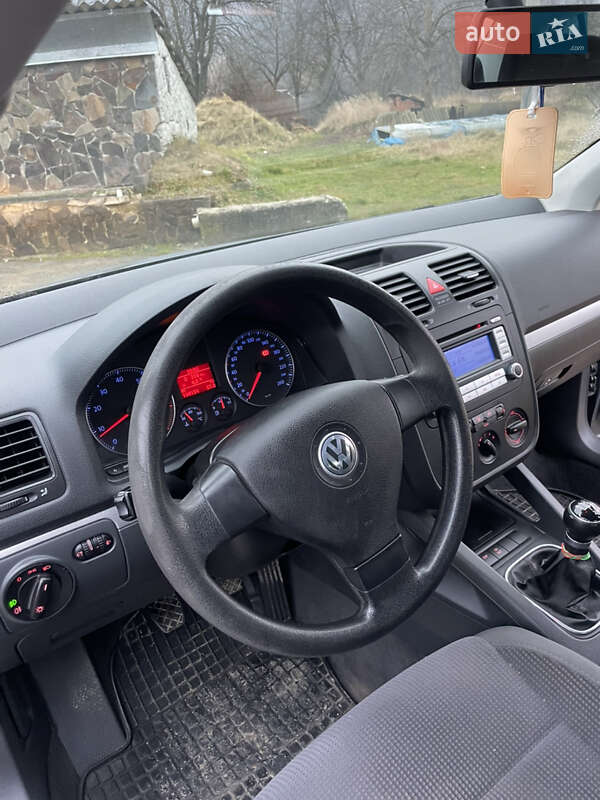 Седан Volkswagen Jetta 2006 в Косове