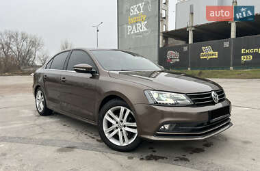 Седан Volkswagen Jetta 2015 в Киеве