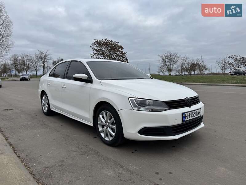 Volkswagen Jetta 2013