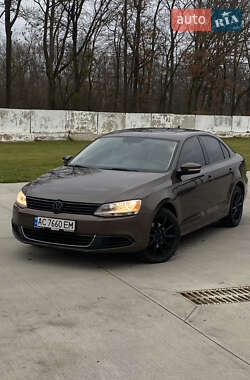 Седан Volkswagen Jetta 2013 в Луцьку